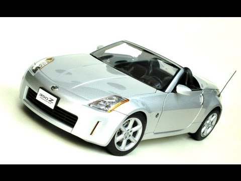 Autoart - 1:18 - Nissan 350Z Roadster - Color Gray - Image 2