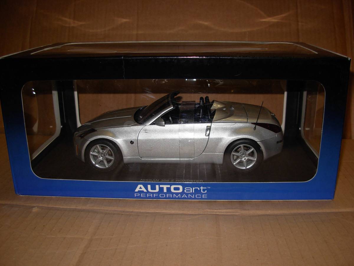 Autoart - 1:18 - Nissan 350Z Roadster - Color Gray - Image 6