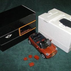 KYOSHO~MINI COOPER~CABRIO IN BOX~SAMMLERMODELL