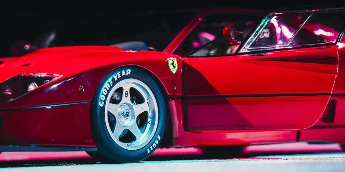 KYOSHO 1/12 FERRARI F40 COMPETIZIONE (RED) - Image 13